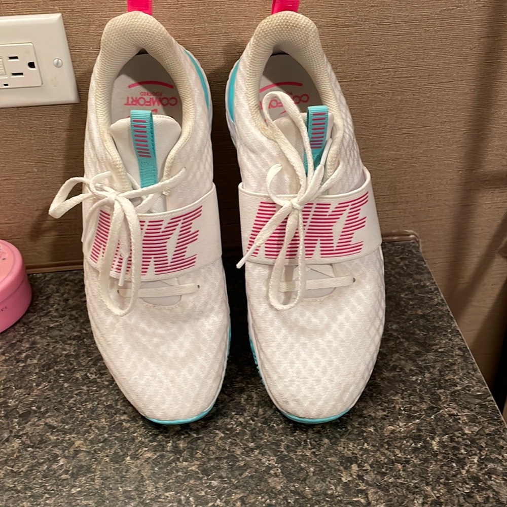 Nike women’s shoes